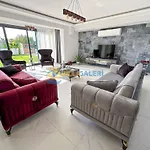 Villa Galaxy In *