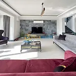 Villa Galaxy In